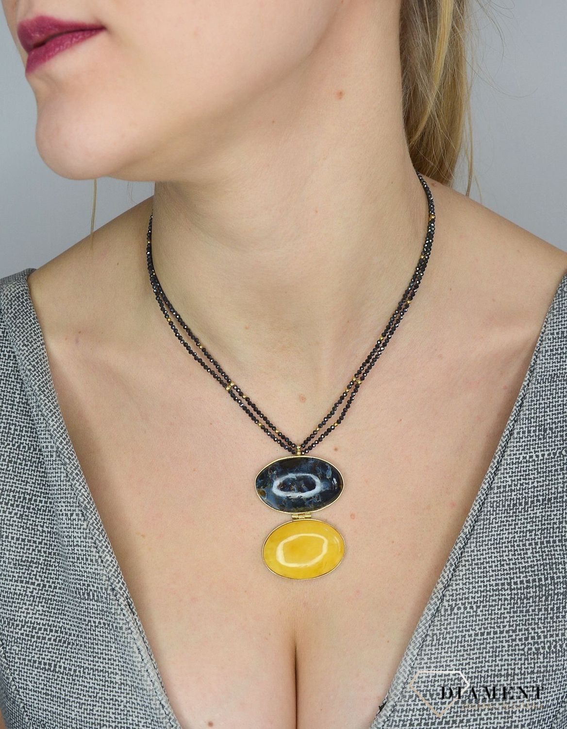 Srebrny naszyjnik z bursztynem i spinel DIA-NSZ-2776-925.jpg