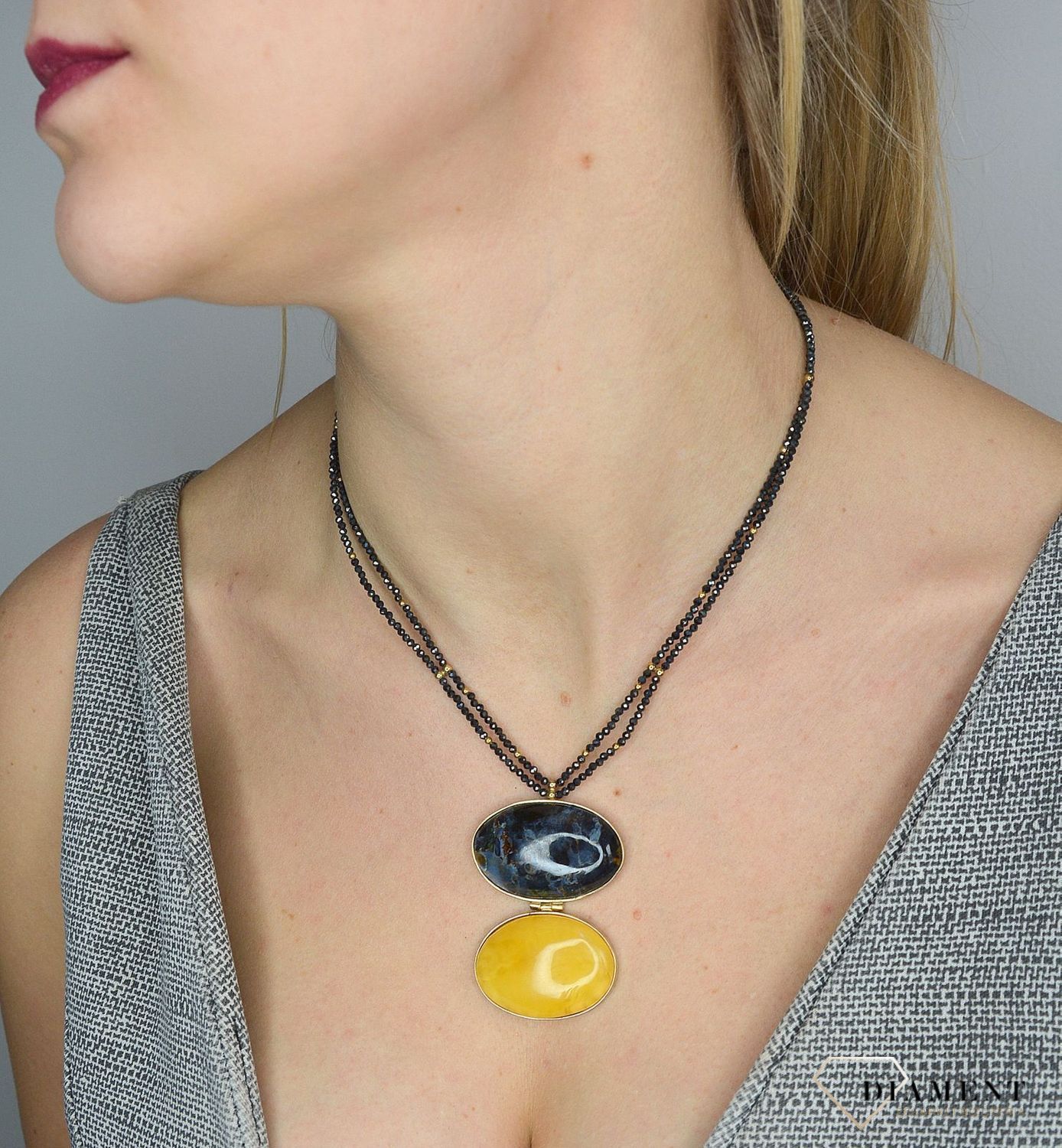 Srebrny naszyjnik z bursztynem i spinel DIA-NSZ-2776-925.jpg