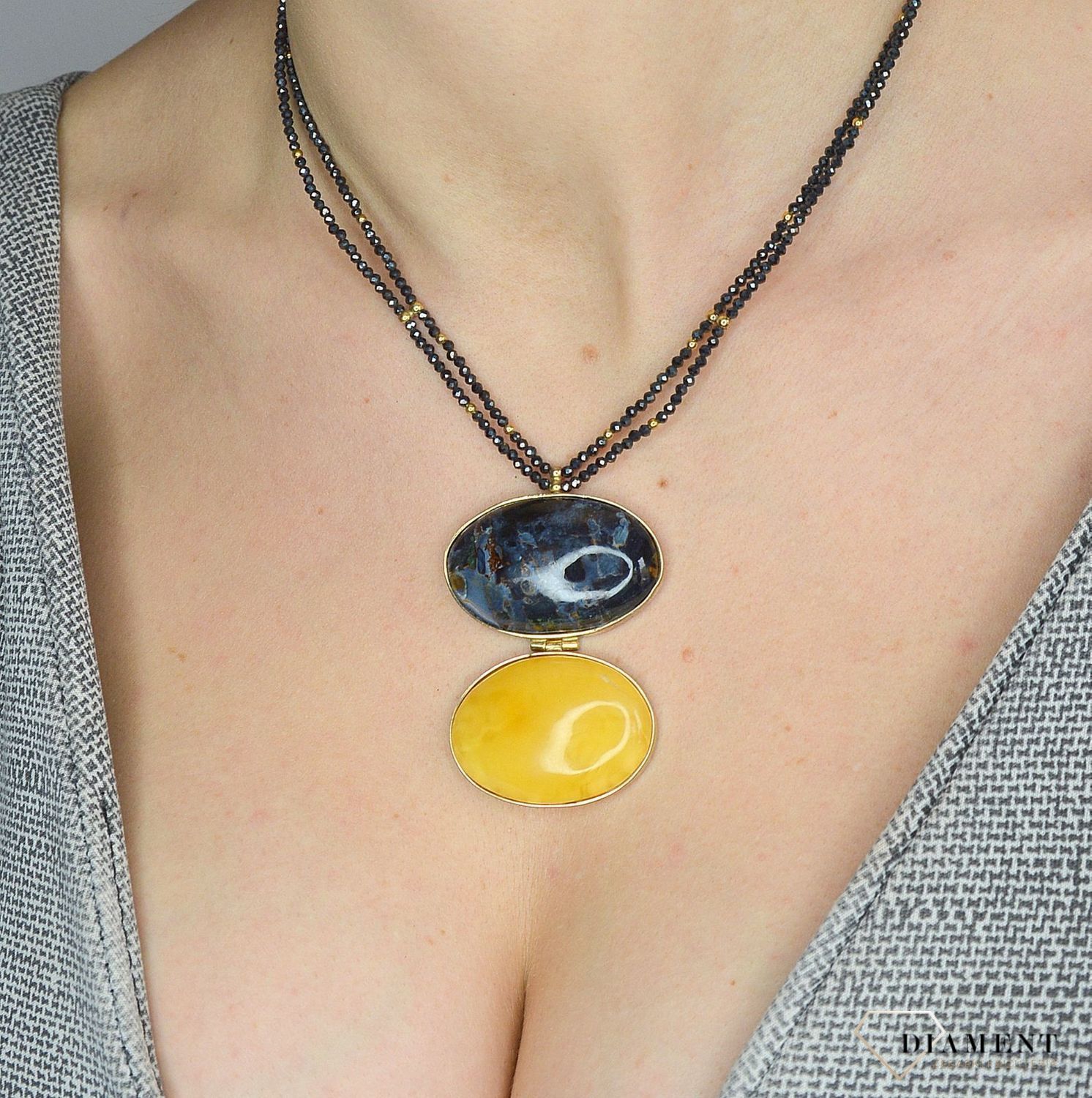 Srebrny naszyjnik z bursztynem i spinel DIA-NSZ-2776-925.jpg