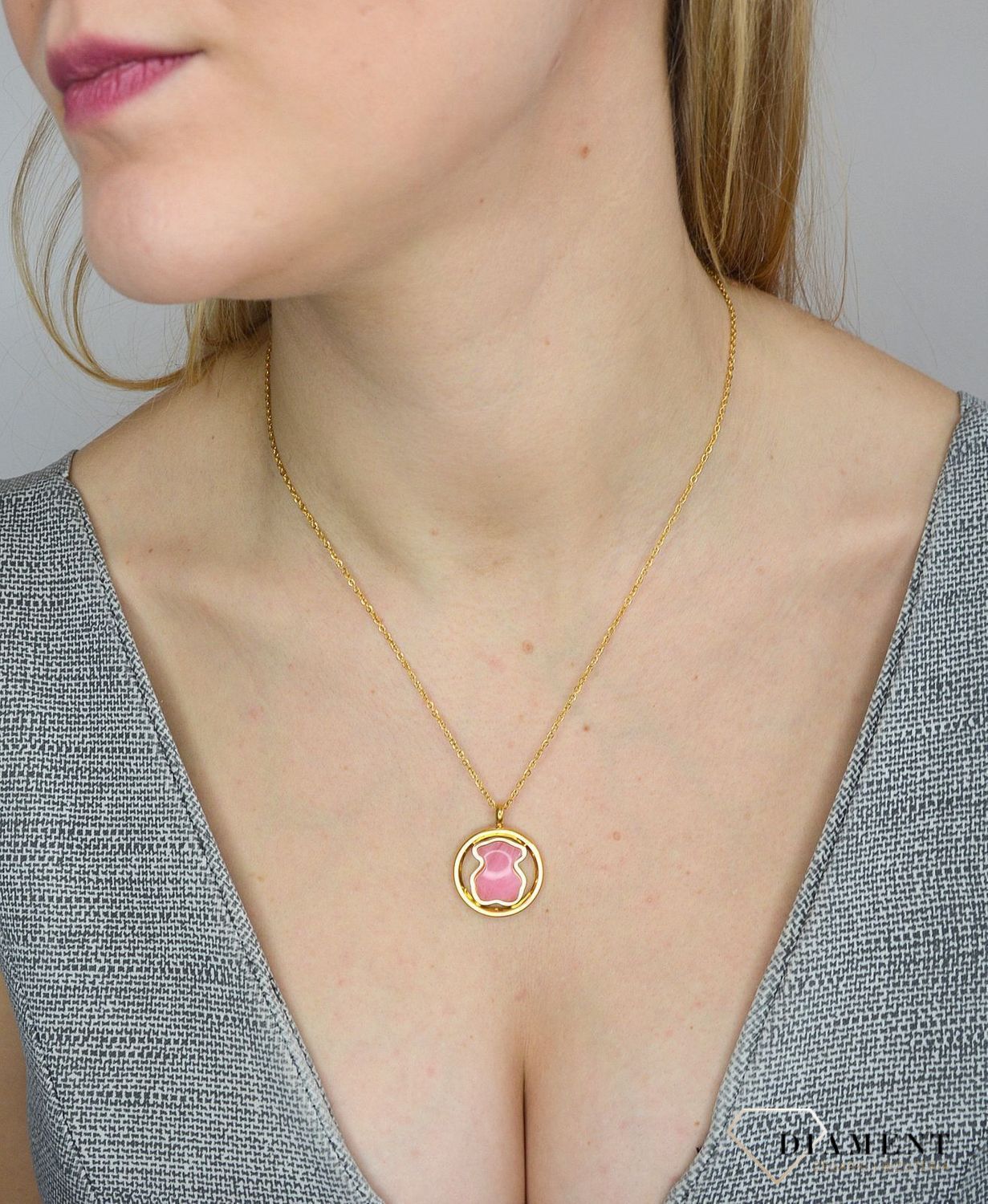 Naszyjnik damski z zawieszką różowy miś DIA-NSZ-2801-STAL.jpg