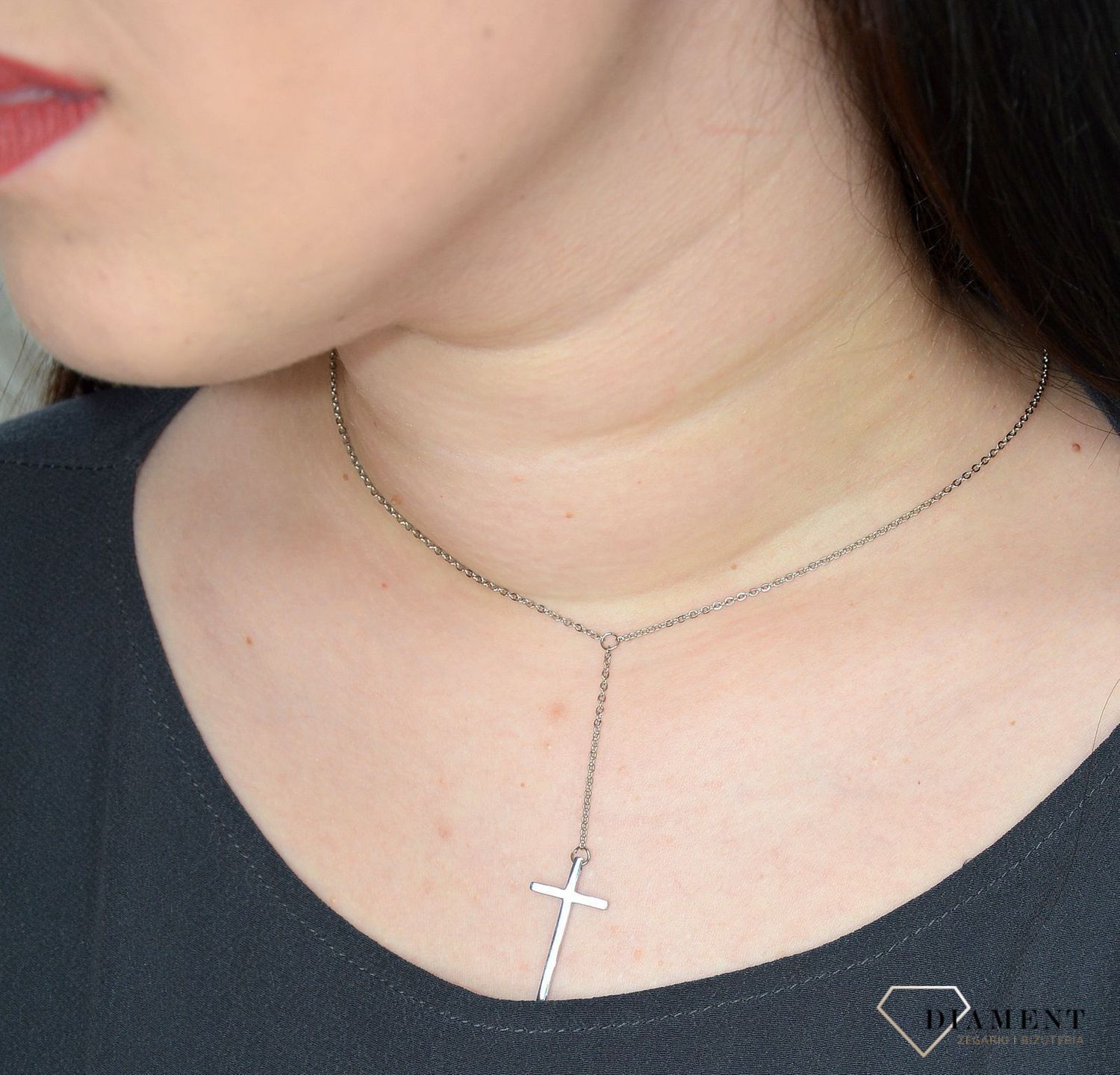 Naszyjnik damski z gładkim krzyżem DIA-NSZ-2802-STAL.jpg