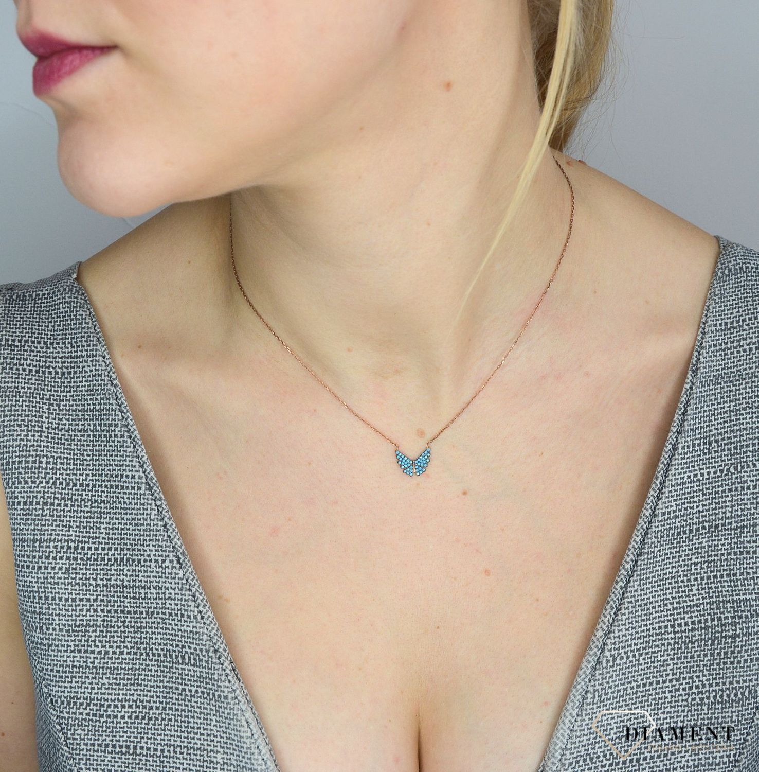 Srebrny naszyjnik pozłacany, niebieski motylek DIA-NSZ-2830-925.jpg