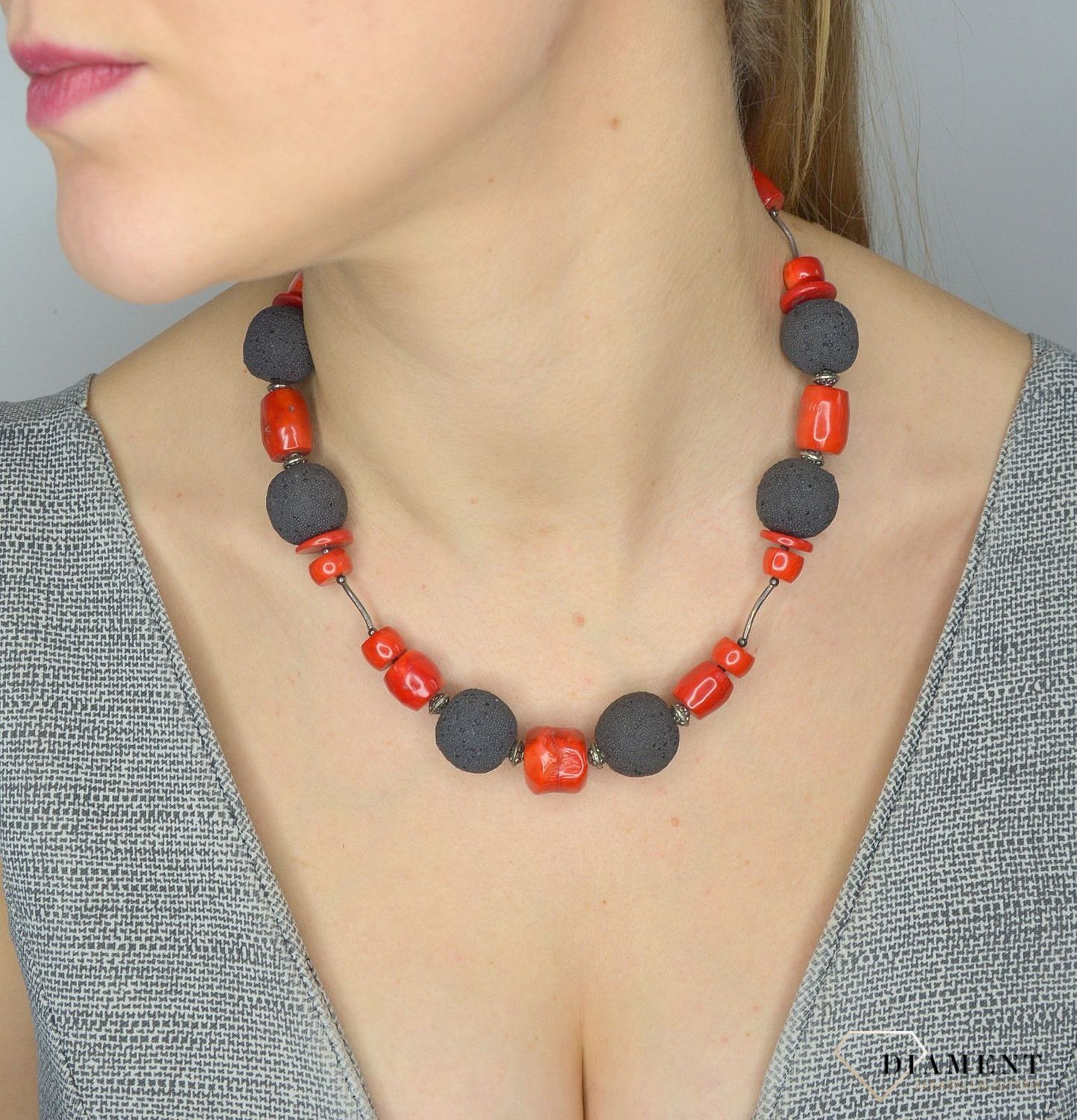 Naszyjnik z kamieniami naturalnymi koral, lawa DIA-NSZ-2843-925. Efektowny naszyjnik z elementami srebra..jpg