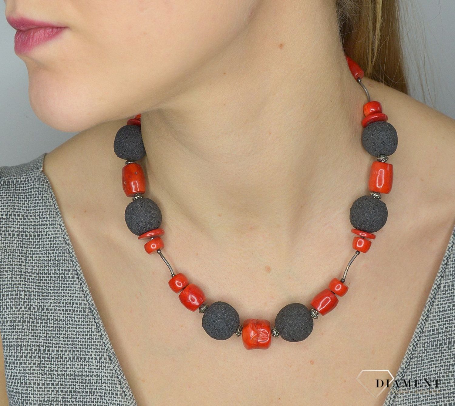 Naszyjnik z kamieniami naturalnymi koral, lawa DIA-NSZ-2843-925. Efektowny naszyjnik z elementami srebra..jpg