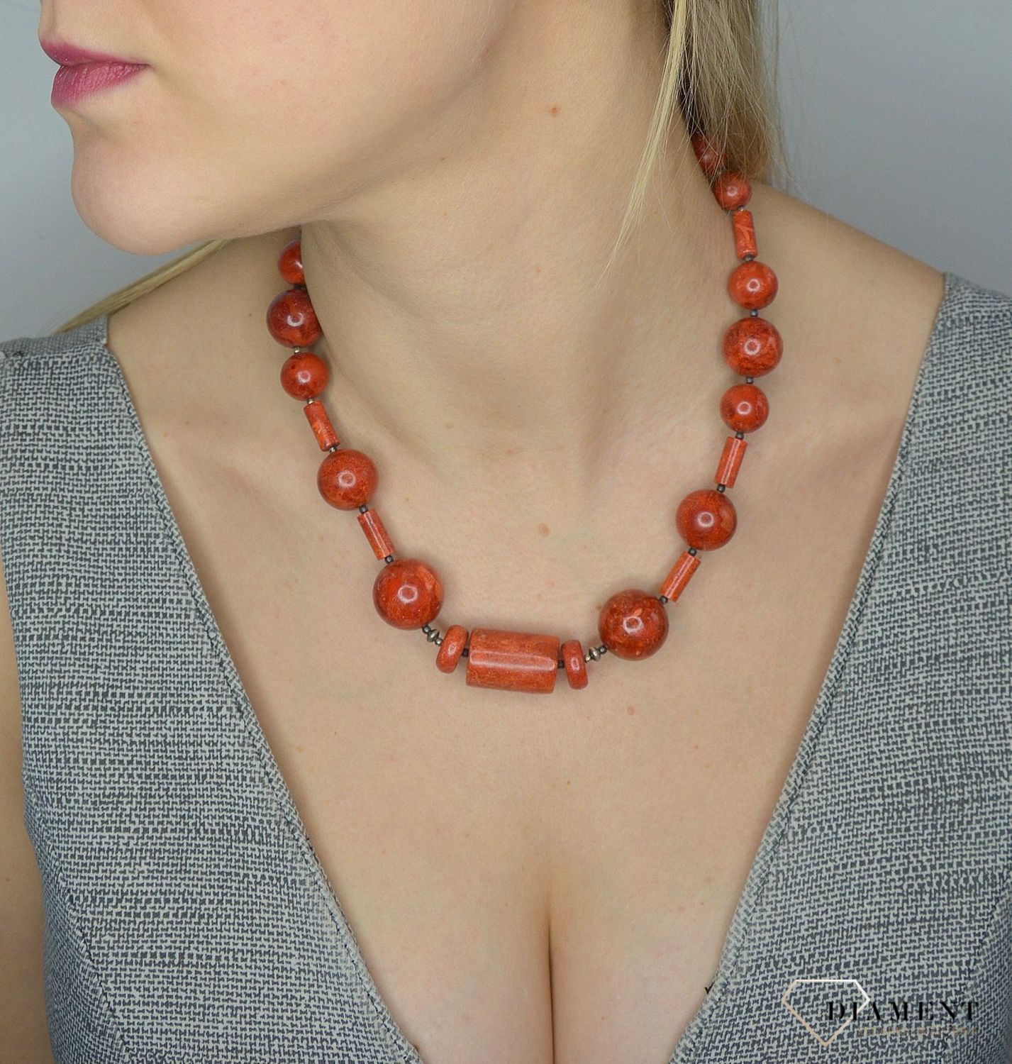 Naszyjnik z kamieniami naturalnymi koralowiec DIA-NSZ-2844-925. Efektowny naszyjnik z elementami srebra.jpg