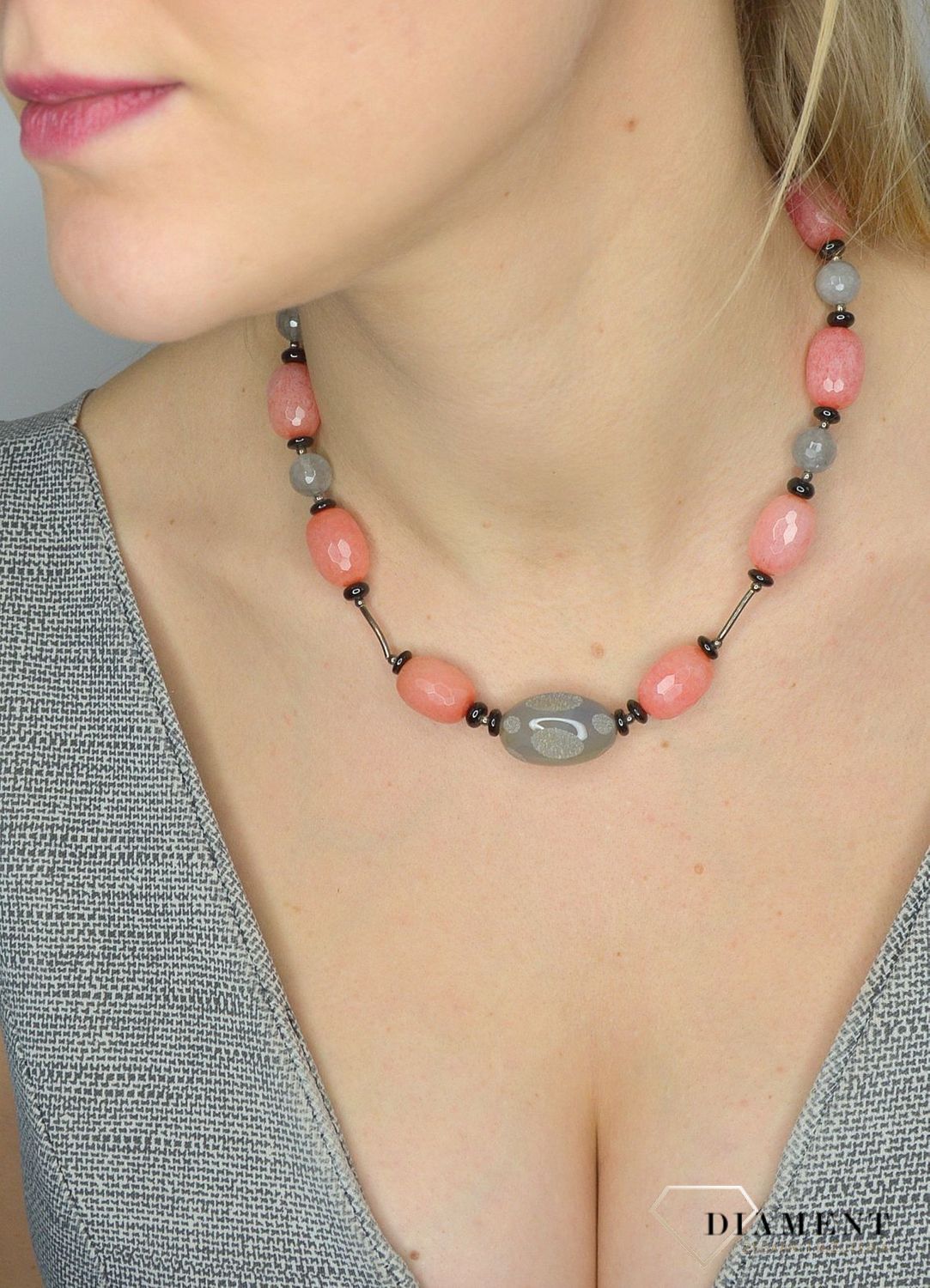 Naszyjnik z kamieniami naturalnymi jadeit, onyks, szary kryształ DIA-NSZ-2845-925. Efektowny naszyjnik z elementami srebra.jpg