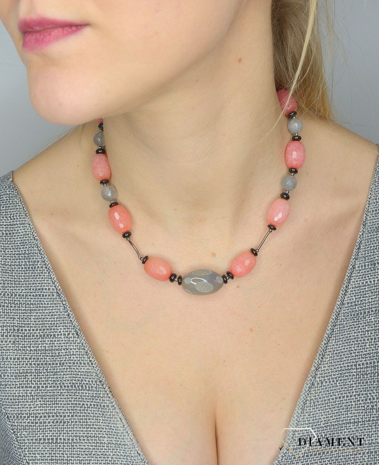 Naszyjnik z kamieniami naturalnymi jadeit, onyks, szary kryształ DIA-NSZ-2845-925. Efektowny naszyjnik z elementami srebra.jpg