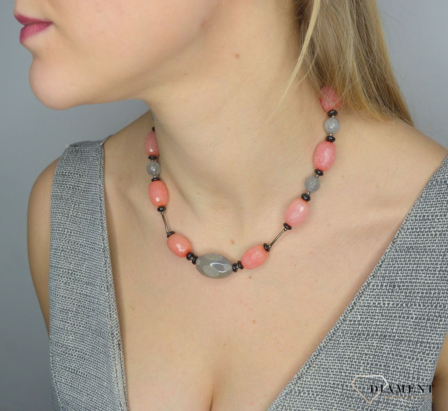 Naszyjnik z kamieniami naturalnymi jadeit, onyks, szary kryształ DIA-NSZ-2845-925. Efektowny naszyjnik z elementami srebra.jpg