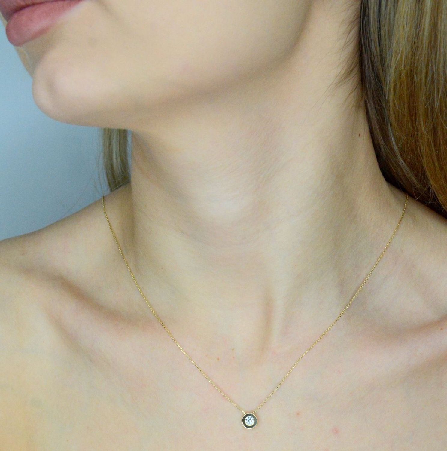 Naszyjnik złoty z białą cyrkonią w złotej zaokrąglonej oprawie próba 585, DIA-NSZ-3-25-N00456-2XL-585  Delikatny naszyjnik wykonany z najwyższej jakości złota próby 585.jpg