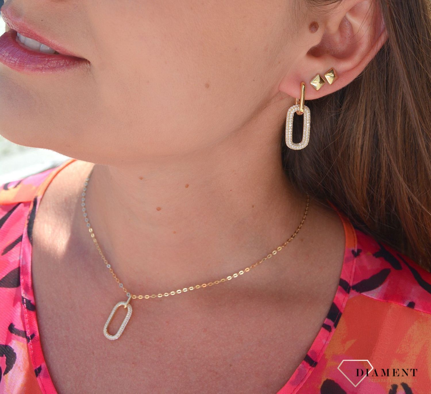 Srebrny naszyjnik pozłacany z cyrkoniami DIA-NSZ-3015-925 💎 Niezwykle szykowny naszyjnik wykonany z najwyższej jakości srebra to elegancki dodatek do wielu stylizacji..jpg