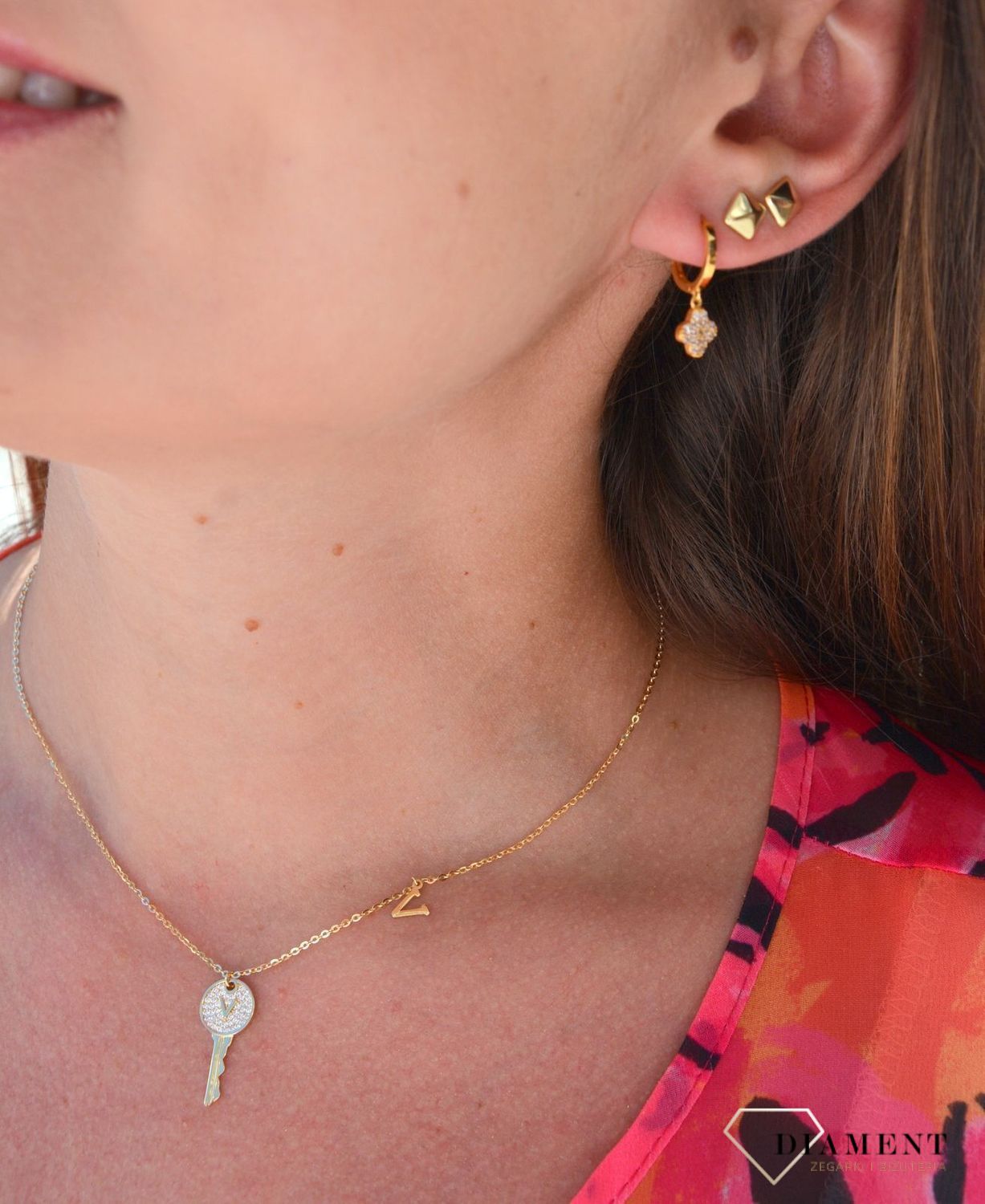 Naszyjnik pozłacany z kluczykiem i literką V DIA-NSZ-3062-925.jpg