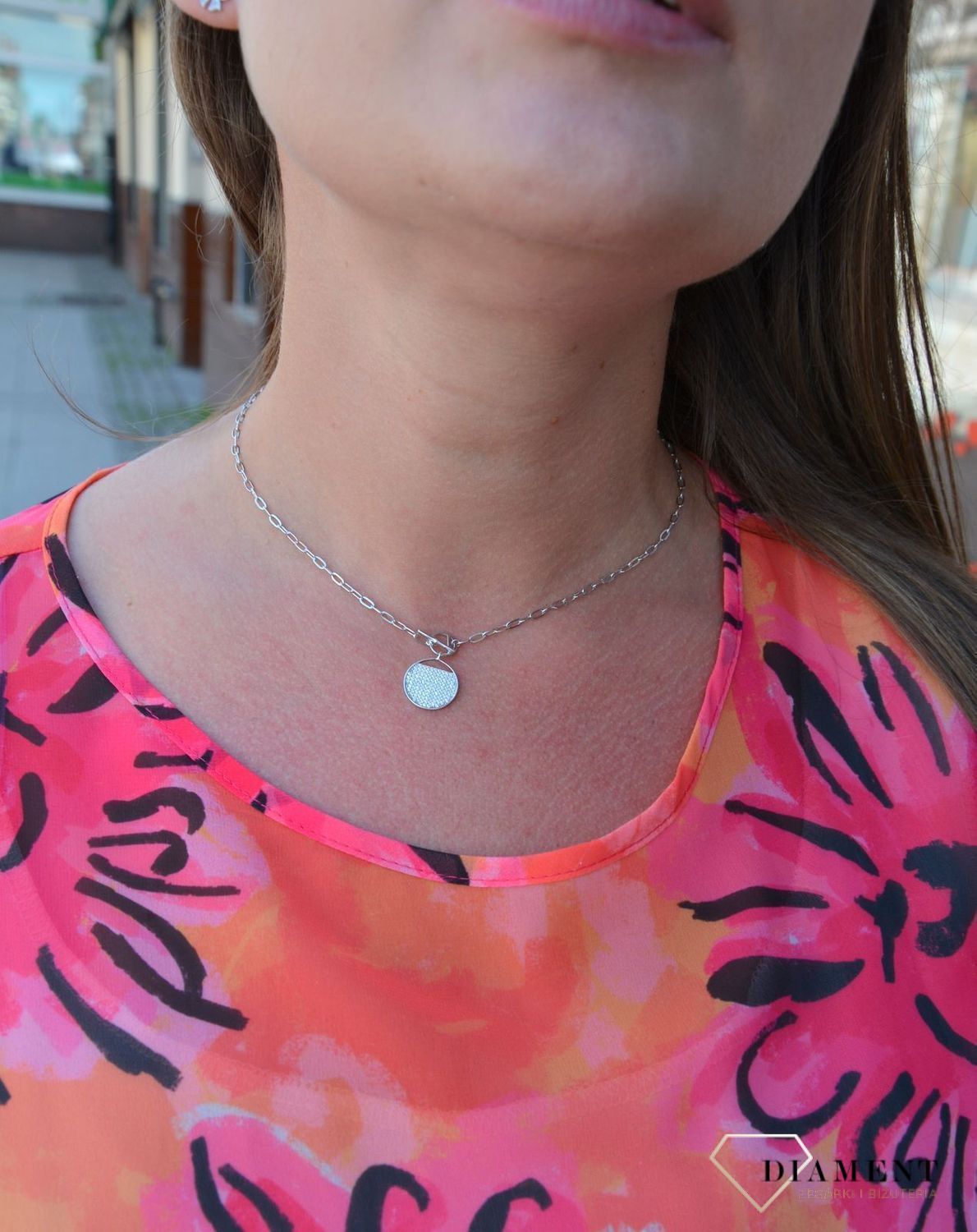 Naszyjnik srebrny z okrągła zawieszką wypełnioną cyrkoniami DIA-NSZ-3066-925.jpg