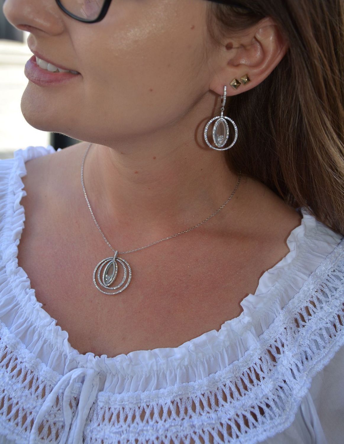 Srebrny naszyjnik 925 cyrkonie w kółkach DIA-NSZ-3084-925.jpg