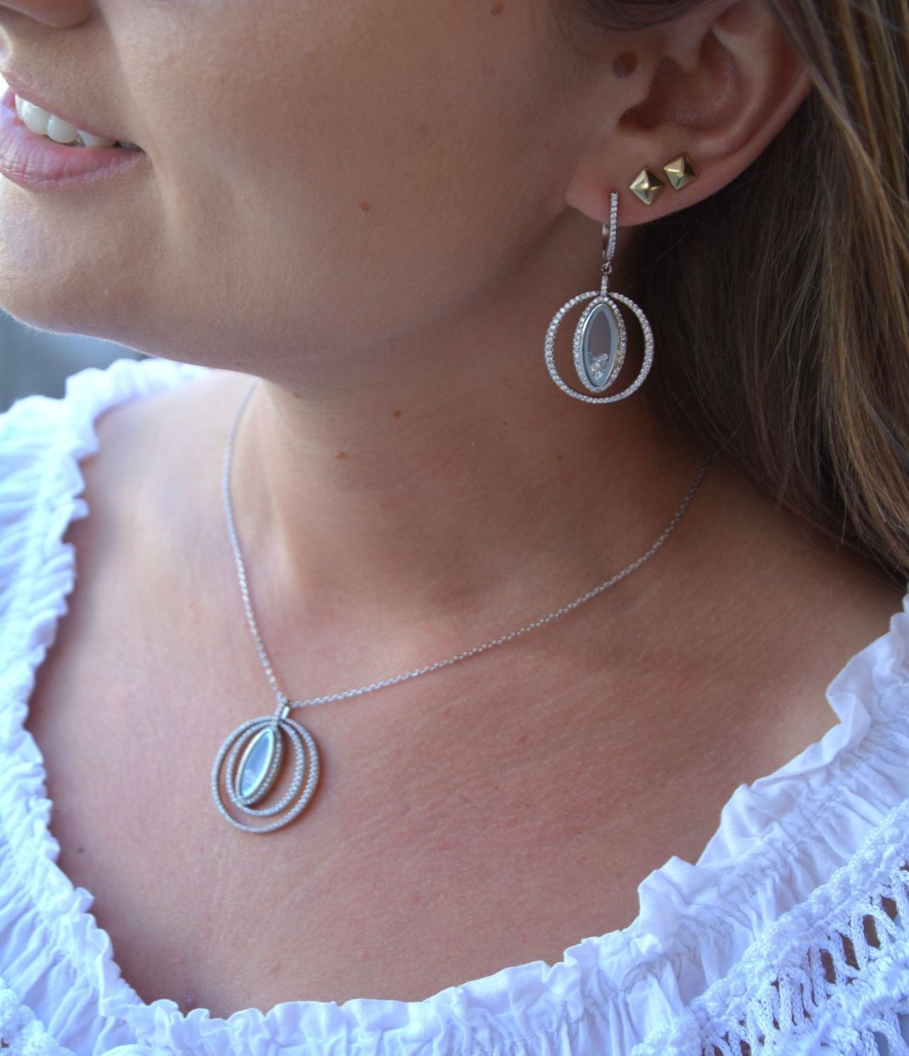 Srebrny naszyjnik 925 cyrkonie w kółkach DIA-NSZ-3084-925.jpg