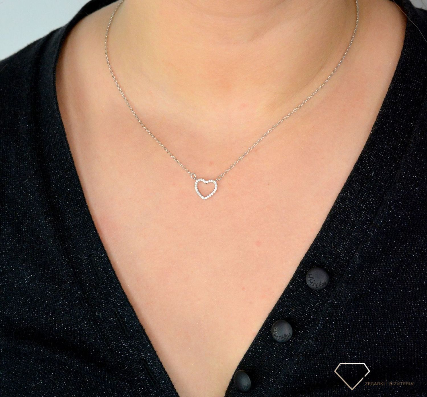 Srebrny naszyjnik celebrytka serce z cyrkonią DIA-NSZ-3829-925.Srebrny naszyjnik z zawieszką w kształcie serca ozdobiony błyszczącą cyrkonią..jpg