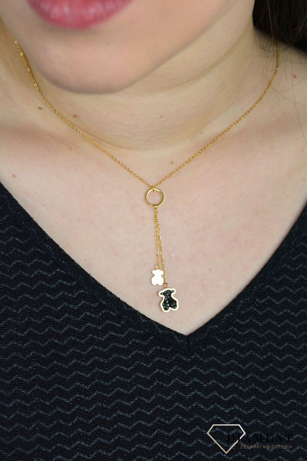 Naszyjnik damski krawatka z misiem i czarnymi kryształkami DIA-NSZ-3871-STAL.jpg