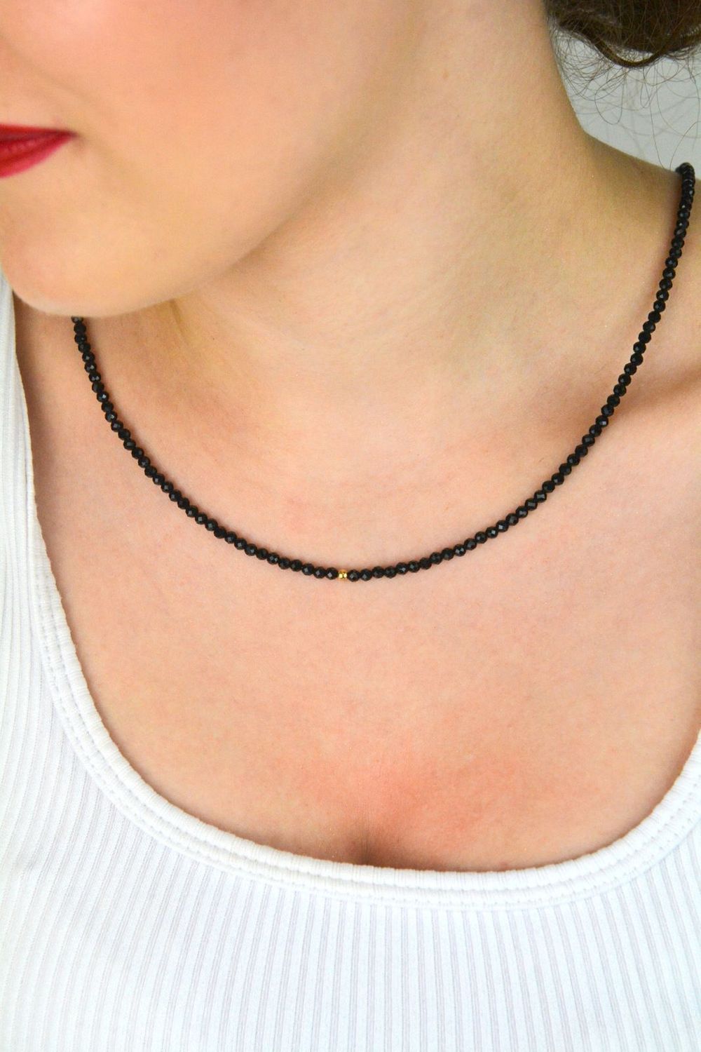 Naszyjnik damski pozłacany srebro 925 z naturalnymi turmalinami. Długość 42+3 cm, zapięcie na karabińczyk. Lekka i kolorowa biżuteria o naturalnym uroku.1.jpg