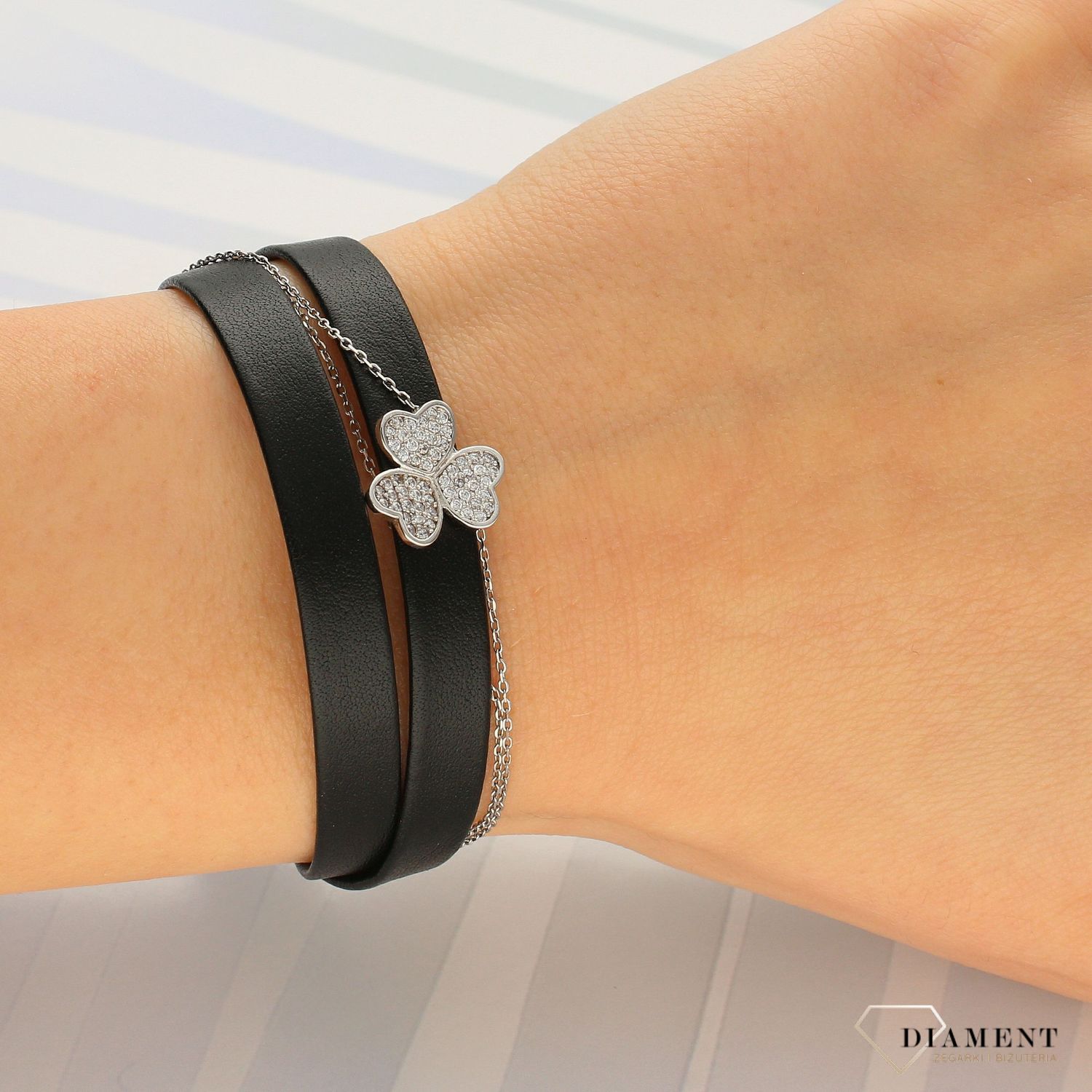 Naszyjnik typu choker koniczynka z cyrkoniami DIA-NSZ-4351-925 (2).jpg