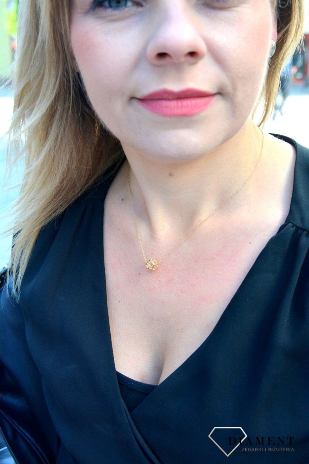 Złoty naszyjnik celebrytka kulka z ażurowym wzorem gwiazdek i cyrkonią DIA-NSZ-4452-585.jpg