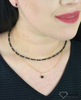 Naszyjnik podwójny spinel,turmalin,hematyt DIA-NSZ-4866-925. Naszyjnik posiada okrągłą zawieszkę na srebrnym łańcuszku w złotym kolorze (3).JPG