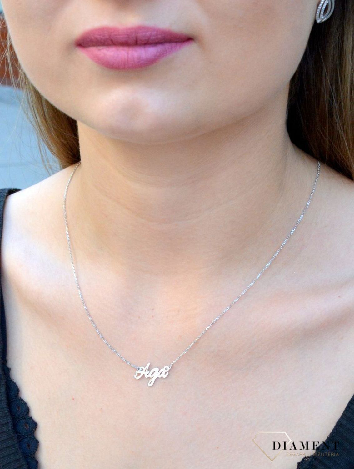 Srebrny naszyjnik damski 925 'Imię Aga' DIA-NSZ-4928AGA-925. Naszyjnik celebrytka imię. Srebrny naszyjnik celebrytka z imieniem. Srebrny naszyjnik imię Aga. Srebrny naszyjnik idealny na prezent..jpg
