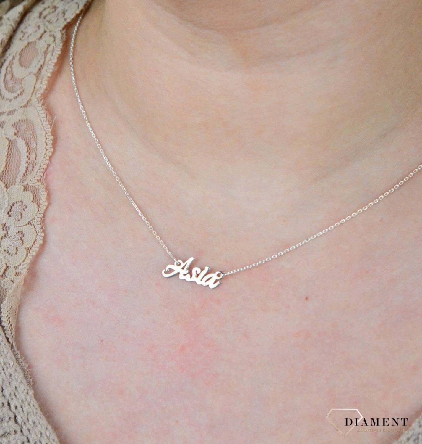 Srebrny naszyjnik celebrytka z imieniem Asia DIA-NSZ-4928ASIA-925.jpg