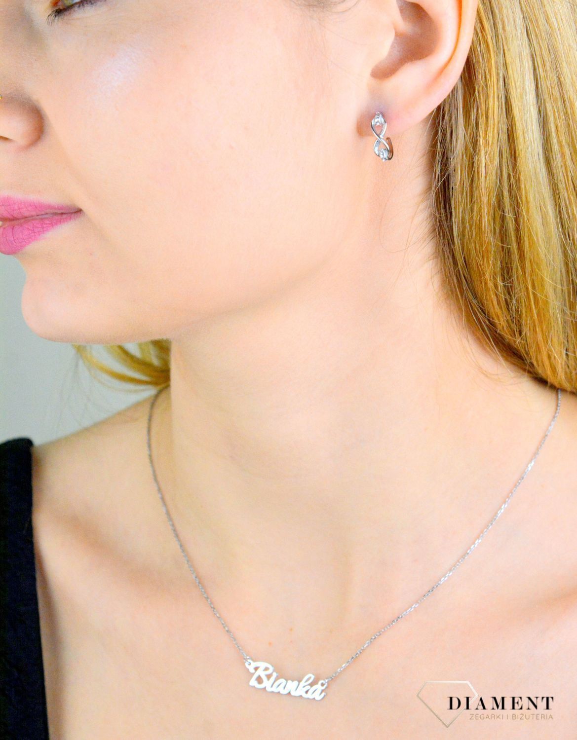 Naszyjnik srebrny damski imię Bianka DIA-NSZ-4928BIANKA-925. Naszyjnik srebrny z imieniem Bianka. Naszyjnik srebrny na prezent. Srebrny naszyjnik z imieniem Bianka. Naszyjnik srebrny celebrytka z imieniem..jpg