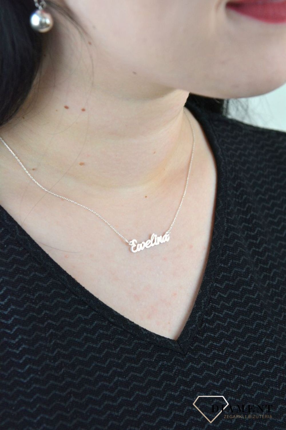 Srebrny naszyjnik celebrytka z imieniem EWELINA DIA-NSZ-4928EWELINA-925. Subtelny i nowoczesny naszyjnik ze srebra próby 925..jpg