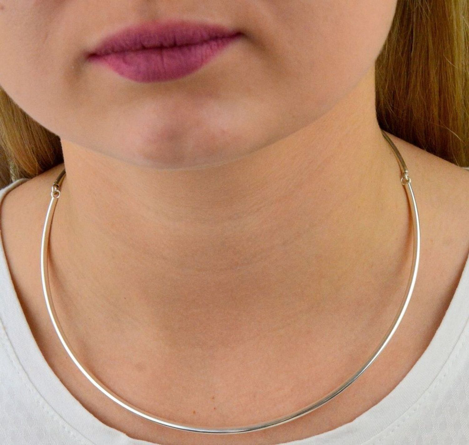 Srebrny naszyjnik rurka DIA-NSZ-5587-925. Naszyjnik damski. Srebrny naszyjnik damski. Naszyjnik rurka. naszyjnik sztywny typu rurka..jpg