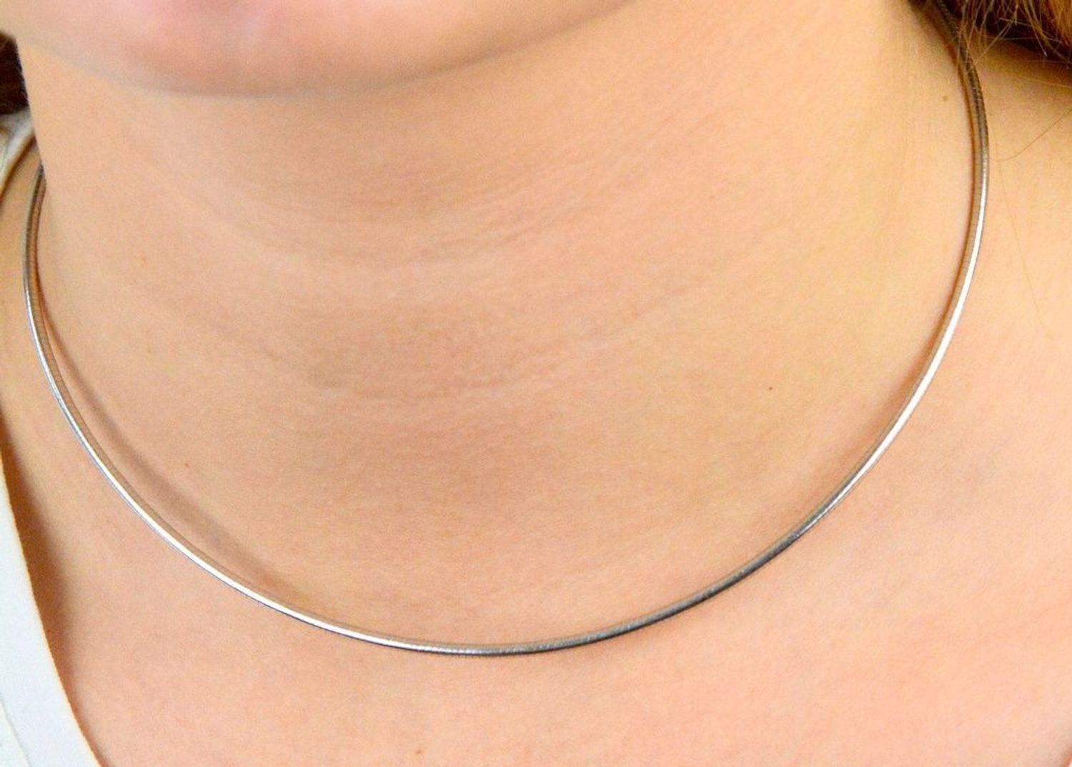 Srebrny naszyjnik sztywny 40 cm DIA-NSZ-5588-925. Srebrny naszyjnik damski. Damski naszyjnik sztywny. Naszyjnik  srebrny idealny na prezent. Naszyjnik na każdą okazję..jpg