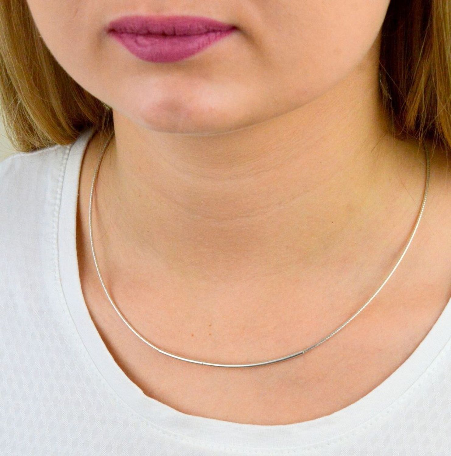 Srebrny naszyjnik ze sztywną rurką ozdobną DIA-NSZ-5590-925, Naszyjnik damski srebrny. Naszyjnik damski srebrny z ozdobną rurką..jpg