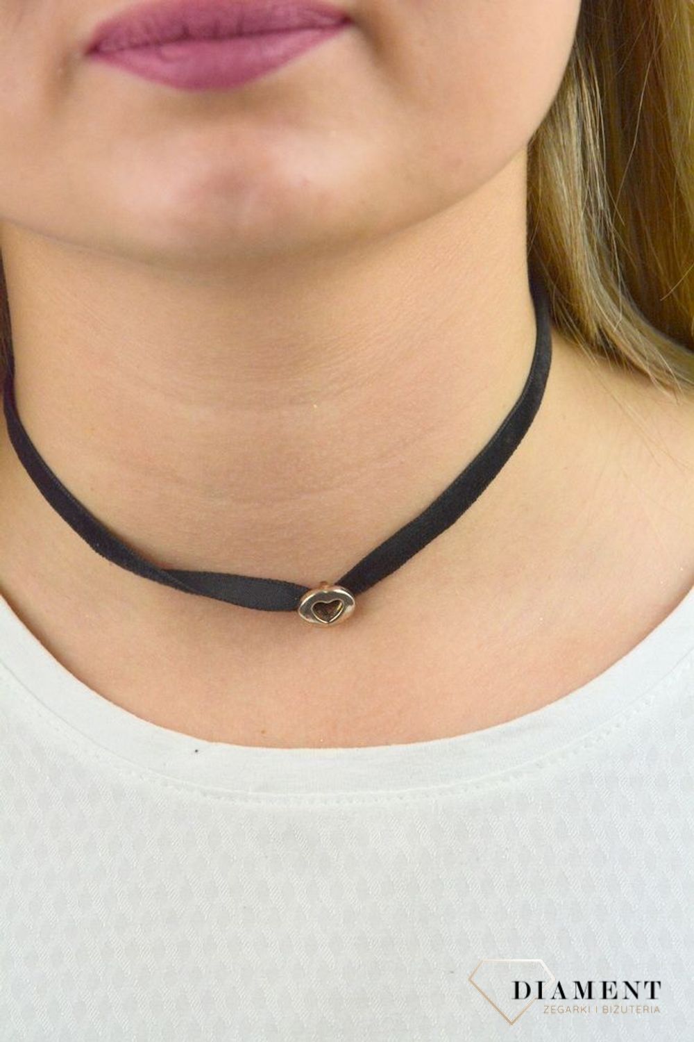 Naszyjnik damski czarny choker srebrne Serduszko DIA-NSZ-5597-925v.jpg