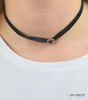 Naszyjnik damski czarny choker srebrne Serduszko DIA-NSZ-5597-925. Naszyjnik czarny damski. Naszyjnik choker damski. Naszyjnik z zawieszką. Naszyjnik choker z serduszkiem.  (2).JPG