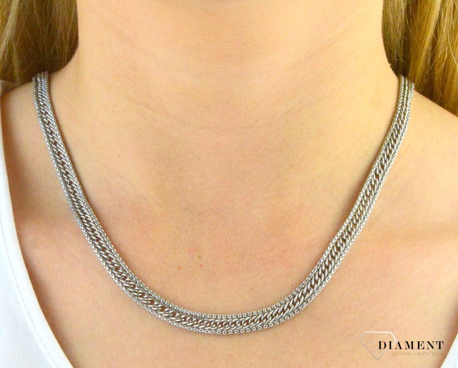 Naszyjnik damski 'Srebrna Kolia' DIA-NSZ-5908-925. Srebrny naszyjnik. Naszyjnik srebrny damski. Naszyjnik srebrny typu Kolia. Naszyjnik damski z malutkimi cyrkoniami. Naszyjnik damski o efektownym.jpg