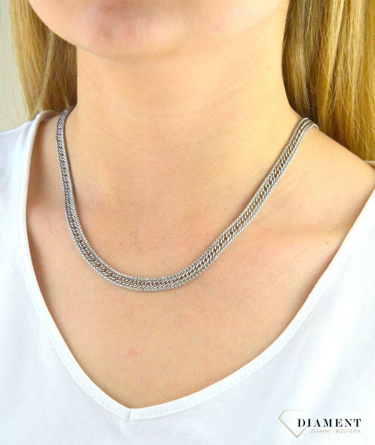 Naszyjnik damski 'Srebrna Kolia' DIA-NSZ-5908-925. Srebrny naszyjnik. Naszyjnik srebrny damski. Naszyjnik srebrny typu Kolia. Naszyjnik damski z malutkimi cyrkoniami. Naszyjnik damski o efektownym.jpg