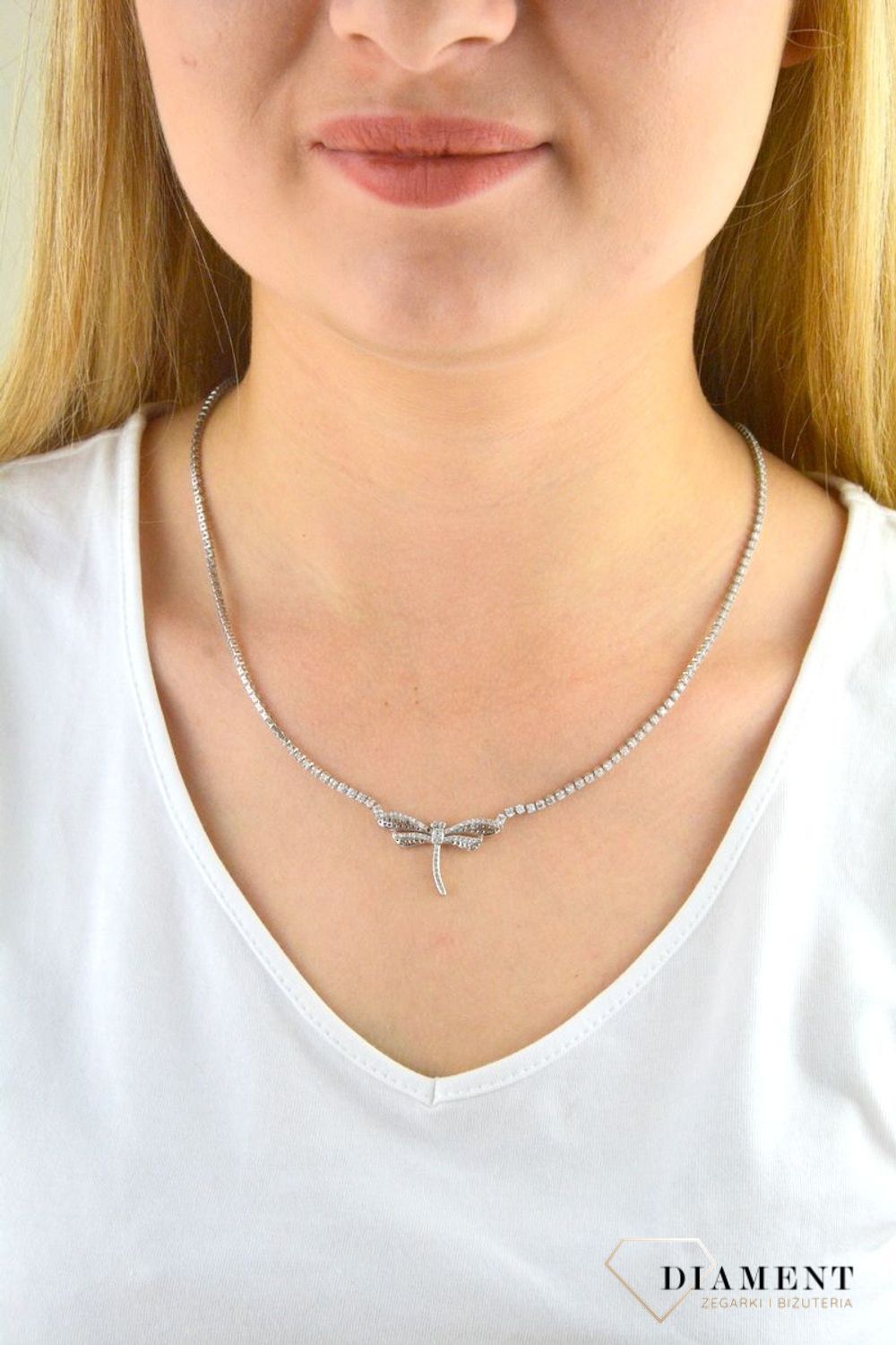 Srebrny naszyjnik Ważka z cyrkoniami DIA-NSZ-5909-925. Srebrny naszyjnik z elementem ozdobnym. Naszyjnik z ważką. Naszyjnik z cyrkoniami. Naszyjnik srebrny ide.jpg