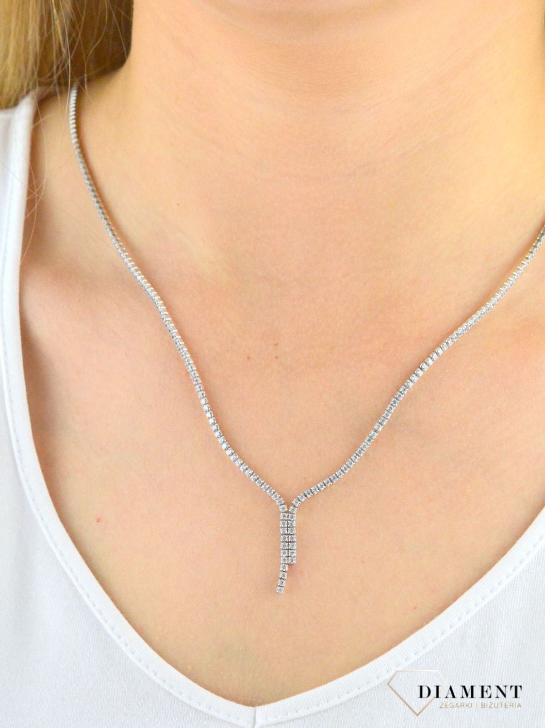 Srebrny naszyjnik  z cyrkoniami DIA-NSZ-5910-925. Srebrny naszyjnik. Naszyjnik srebrny z cyrkoniami. Naszyjnik srebrny elegancki. Srebrny naszyjnik dla każdej kobiety..jpg