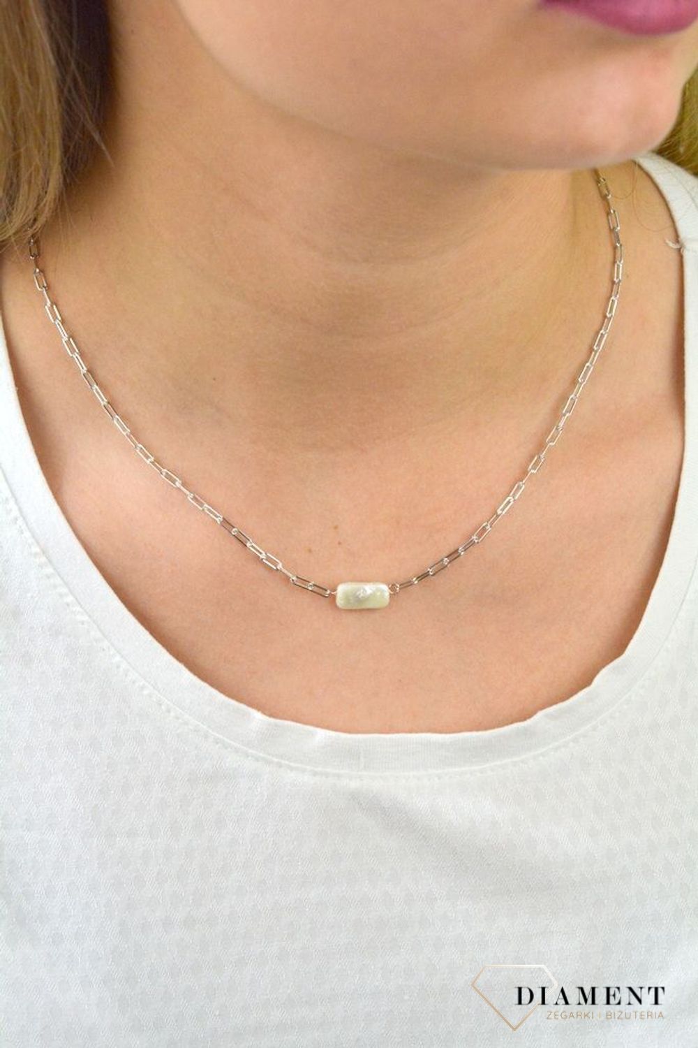 Naszyjnik srebrny  Oryginalna perła  925 DIAMENT DIA-NSZ-5944B-925 💎 Niezwykle szykowny naszyjnik wykonany z najwyższej jakości srebra to elegancki dodatek do wielu stylizacji. 💎.jpg