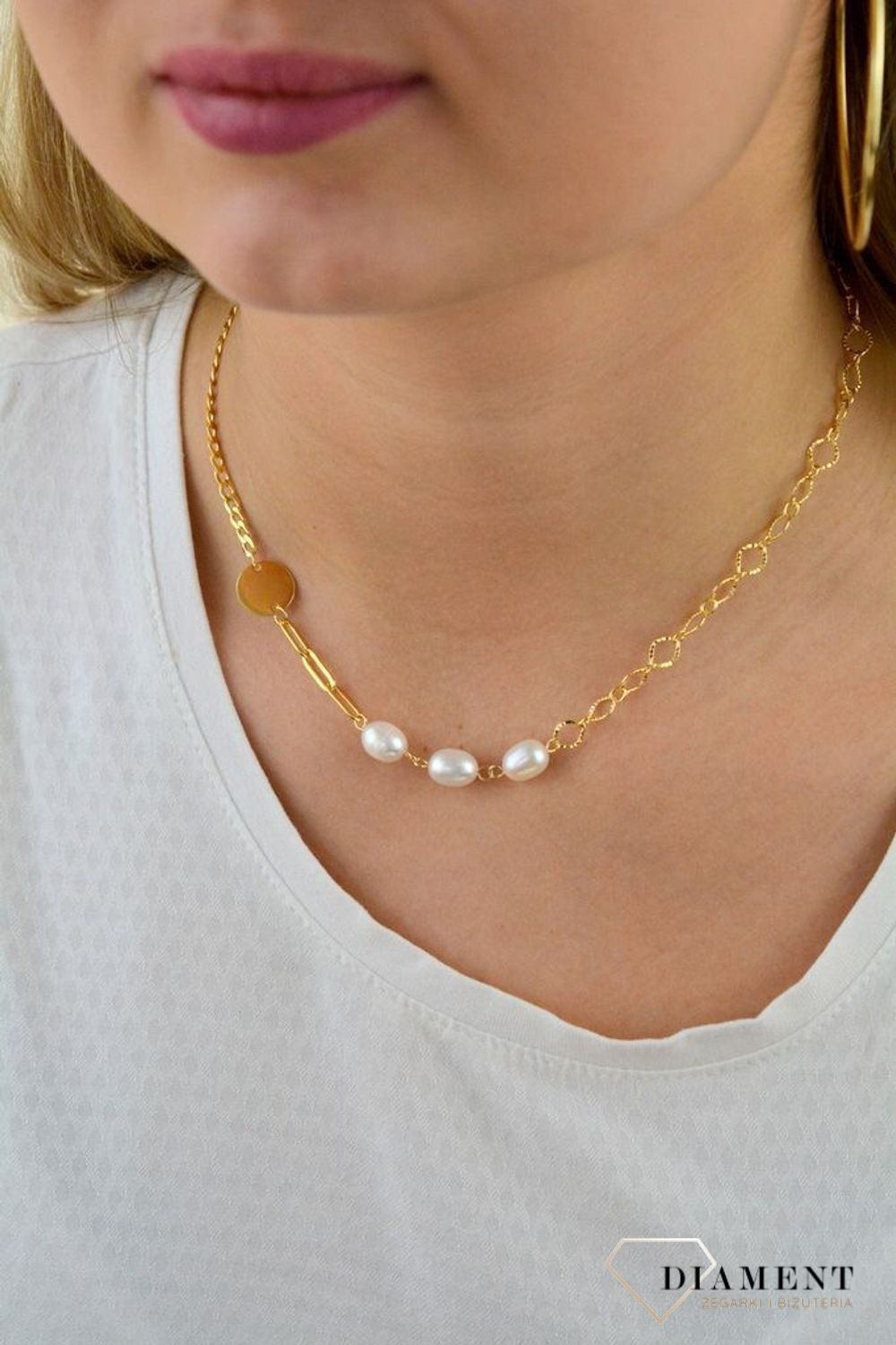Naszyjnik pozłacany z perłami  Finezyjne połączenie  925 DIA-NSZ-5947-925 💎 Niezwykle szykowny naszyjnik wykonany z najwyższej jakości srebra to elegancki dodatek do wielu.jpg