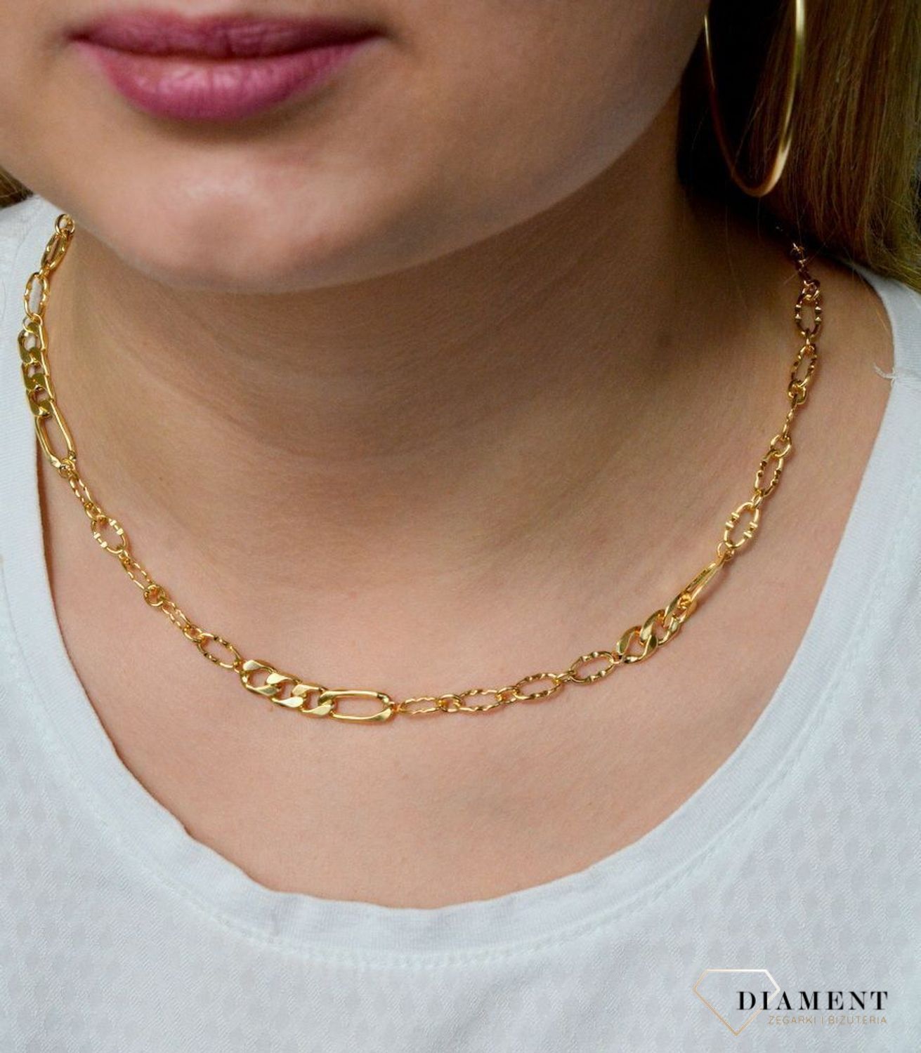 Naszyjnik srebrny pozłacany  Nowoczesne połączenie  925 DIAMENT DIA-NSZ-5948-925. 💎 Niezwykle szykowny naszyjnik wykonany z najwyższej jakości srebra to elegancki dodatek do wielu sty.jpg
