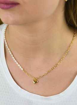 Naszyjnik pozłacany  Serce z perłami  925 DIAMENT DIA-NSZ-5949-925 💎 Niezwykle szykowny naszyjnik wykonany z najwyższej jakości srebra to elegancki dodatek do wielu stylizacji. 💎 (1).JPG