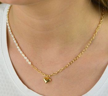 Naszyjnik pozłacany  Serce z perłami  925 DIAMENT DIA-NSZ-5949-925 💎 Niezwykle szykowny naszyjnik wykonany z najwyższej jakości srebra to elegancki dodatek do wielu stylizacji. 💎 (3).JPG