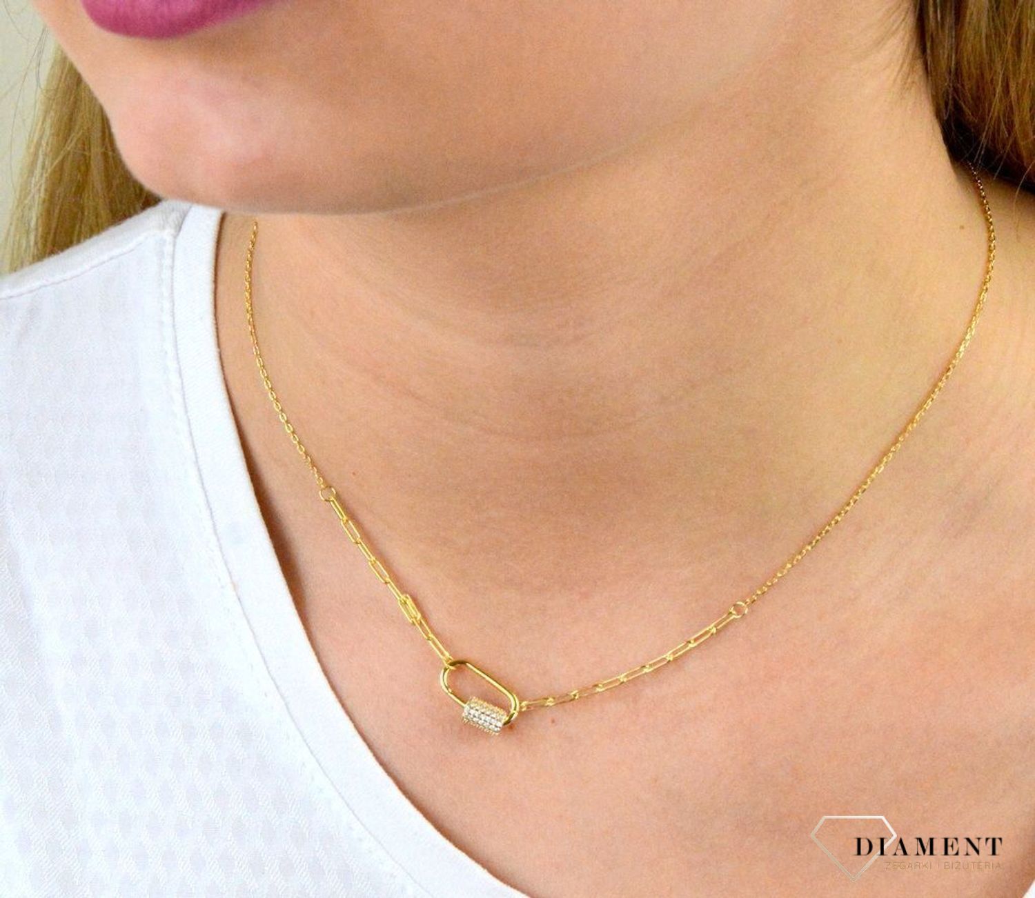 Naszyjnik pozłacany  Owal z cyrkoniami  925 DIAMENT DIA-NSZ-5951-925 💎 Niezwykle szykowny naszyjnik wykonany z najwyższej jakości srebra to elegancki dodatek do wielu.jpg