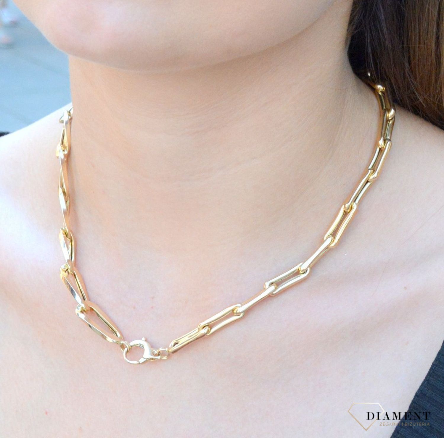 Naszyjnik złoty 585 grube podłużne oczka DIA-NSZ-6526-585. Złoty naszyjnik damski. Naszyjnik złoty gruby. Naszyjnik damski ze złota. Naszyjnik z podłużnych oczek. Naszyjnik złoty idealny na prezent dla kobiety. Złoty naszyjnik (1).jpg