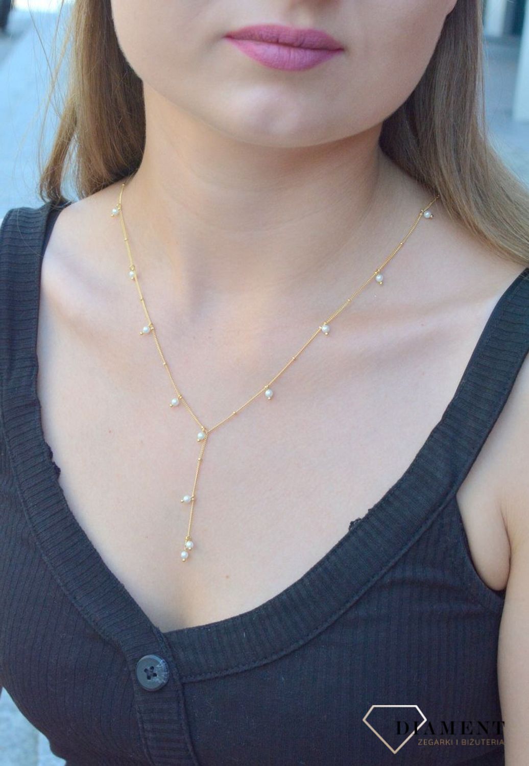 Naszyjnik pozłacany krawatka z perełkami DIA-NSZ-6573Z-925. Jest idealnym pomysłem na prezent. Naszyjnik krawatka, delikatny na lato. Biżuteria z perełkami.jpg