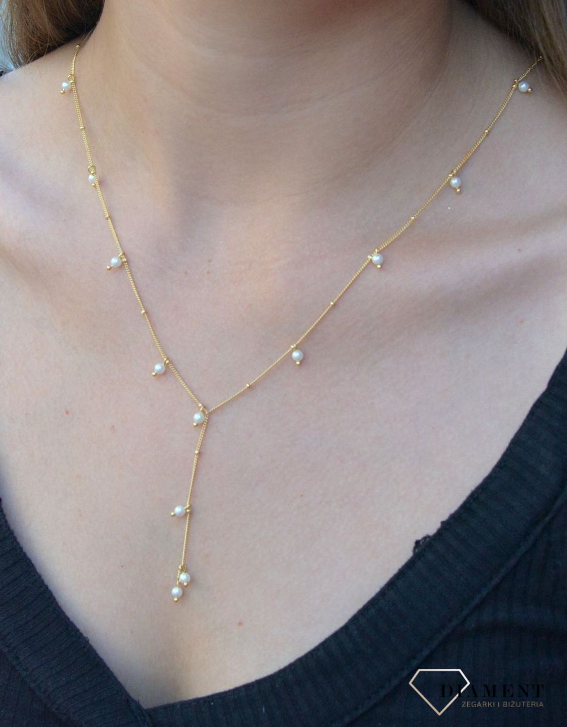 Naszyjnik pozłacany krawatka z perełkami DIA-NSZ-6573Z-925. Jest idealnym pomysłem na prezent. Naszyjnik krawatka, delikatny na lato. Biżuteria z perełkami.jpg