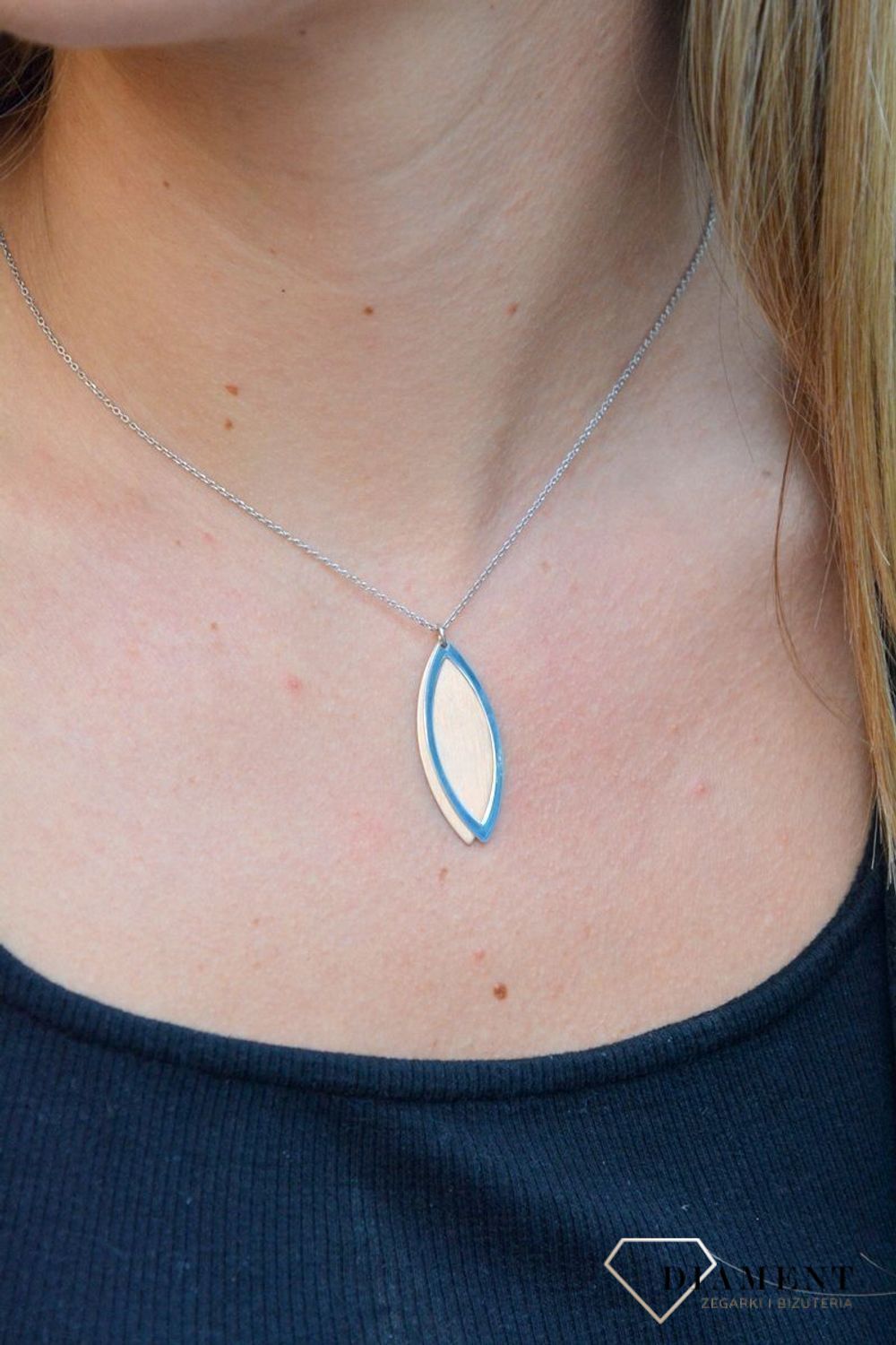 Naszyjnik srebrny z gładką pozłacaną blaszką DIA-NSZ-6706-925. Srebrny naszyjnik z pozłacaną blaszką. Naszyjnik srebrny z blaszką. Naszyjnik damski celebrytka. Naszyjnik srebrny celebrytka z zawieszką. Idealny naszyjnik na pre.jpg