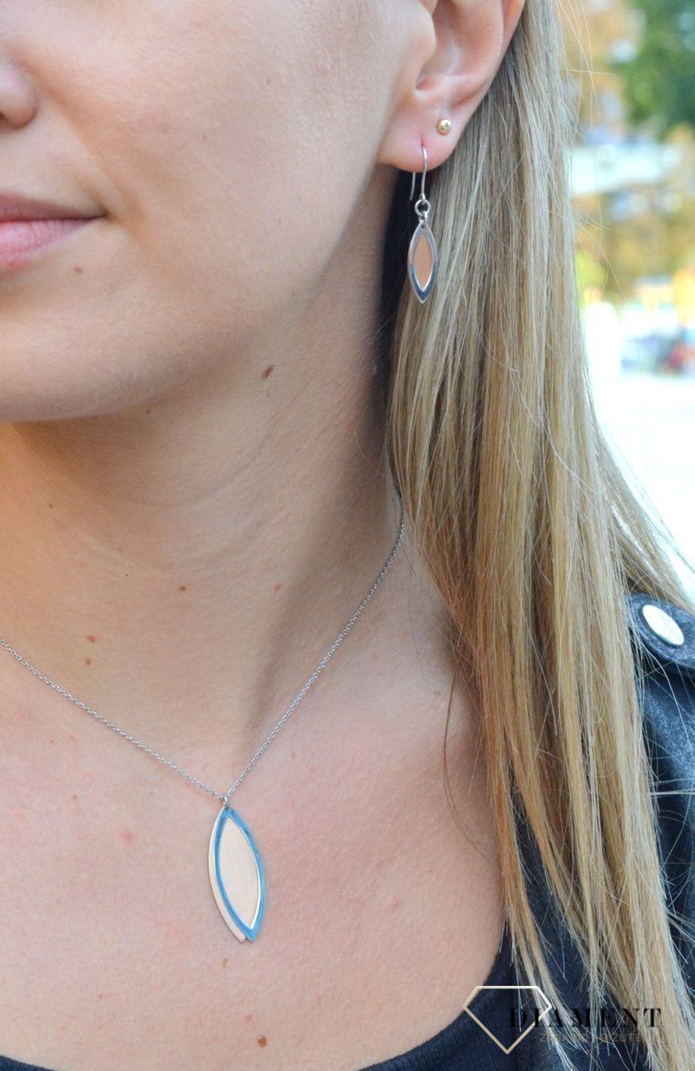 Naszyjnik srebrny z gładką pozłacaną blaszką DIA-NSZ-6706-925. Srebrny naszyjnik z pozłacaną blaszką. Naszyjnik srebrny z blaszką. Naszyjnik damski celebrytka. Naszyjnik srebrny celebrytka z zawieszką. Idealny naszyjnik na pre.jpg