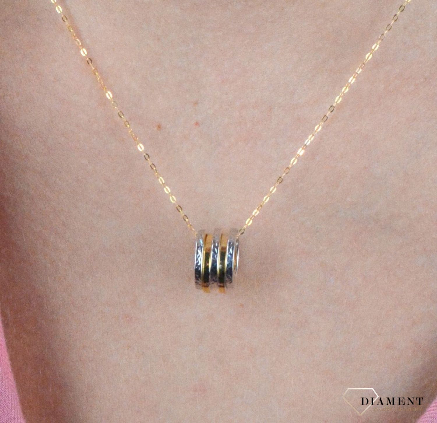 Złoty naszyjnik 585 kółko z białym złotem grawerowanym DIA-NSZ-7593-585.jpg