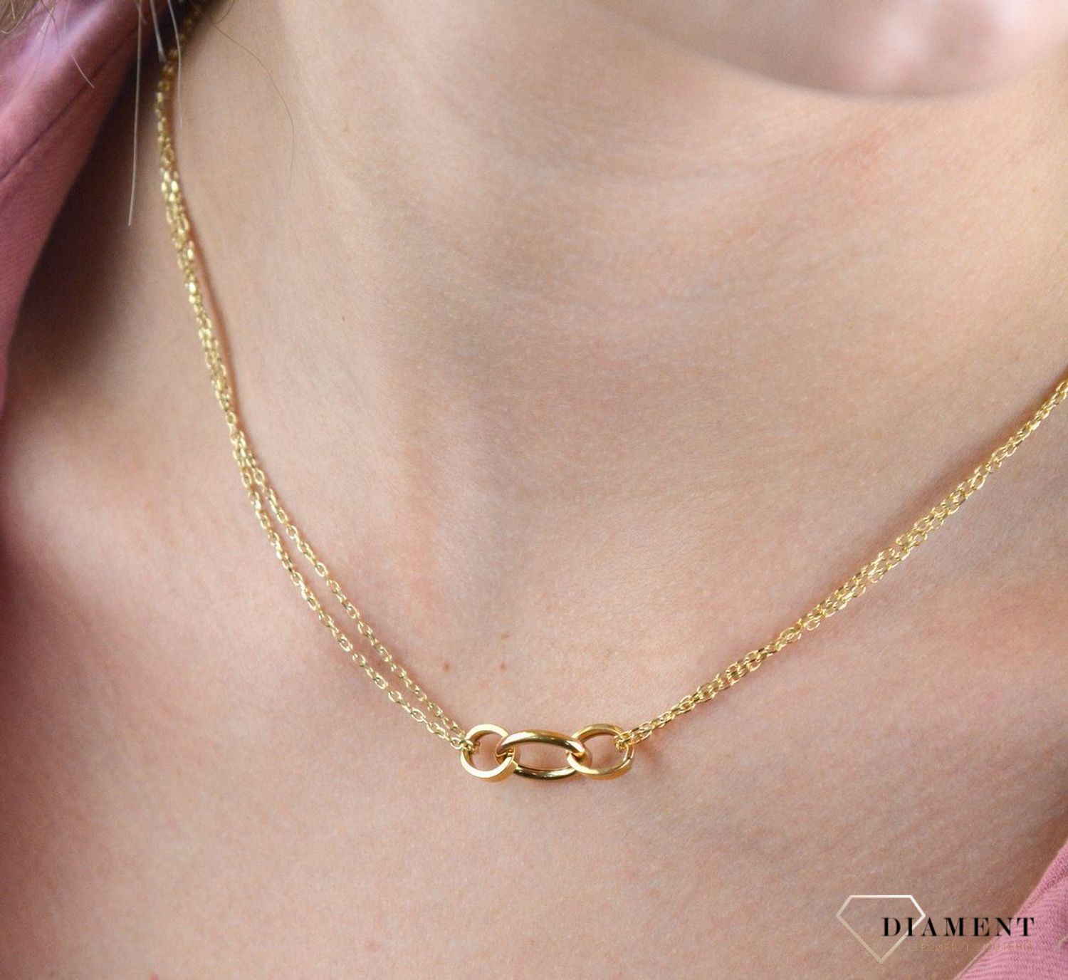 Złoty naszyjnik 585 podwójny naszyjnik. Prezentowany złoty naszyjnik to doskonała propozycja dla kobiet, które cenią sobie uniwersalne i oryginalne dodatki.Naszyjnik w takiej formie to ciekawy model, który z pewnością zachwy.jpg